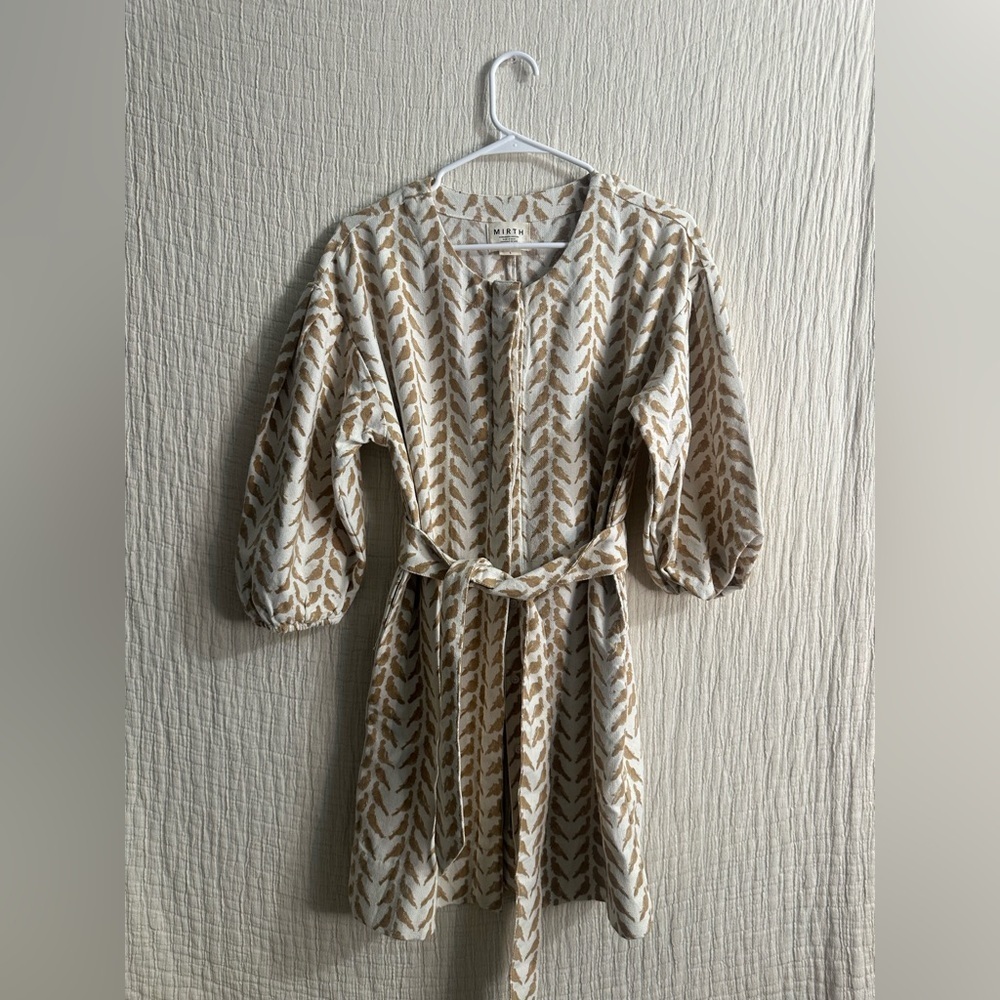 Mirth Beige and Gold Patterned Bird Dress Sz sm